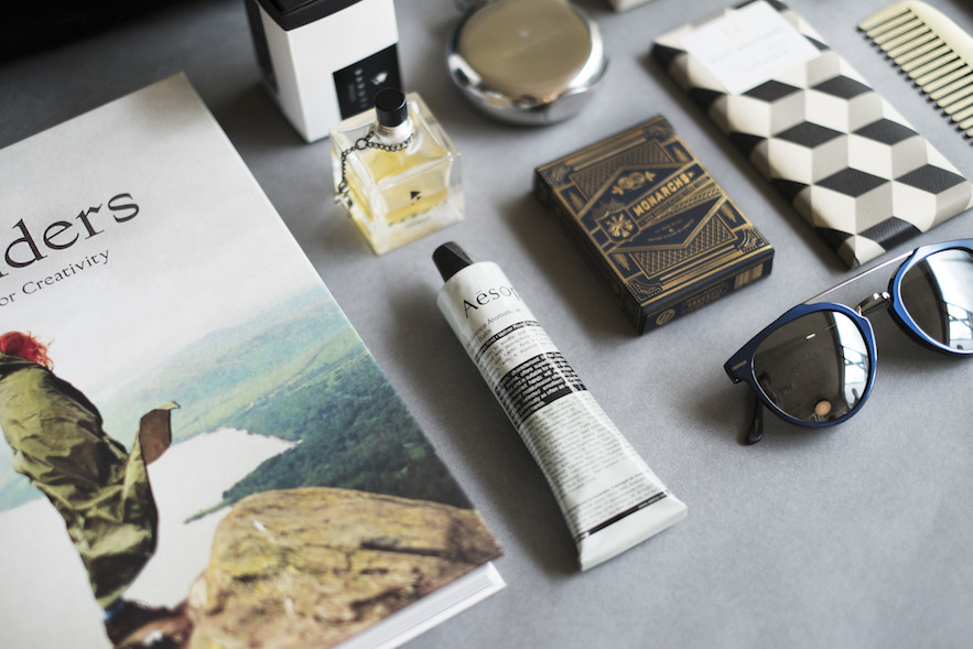 Travel Essentials For Your CarryOn Baggage Gestalten